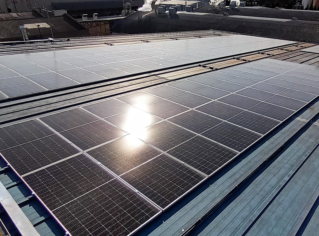 instalacion-de-450m2-de-paneles-fotovoltaicos-faneles-fotovoltaicos