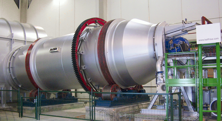 Waste valorization plant generating energy from residual materials. Equipment to convert waste into useful resources through thermal treatment.